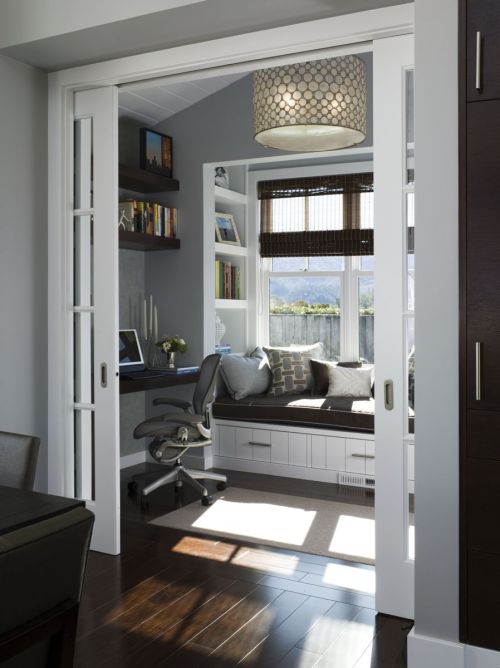 designmeetstyle:  Welcoming work space. An office can be a natural extension of the home and a flexible space for the family. Glass pocket doors enhance natural light and make the small space feel more open.