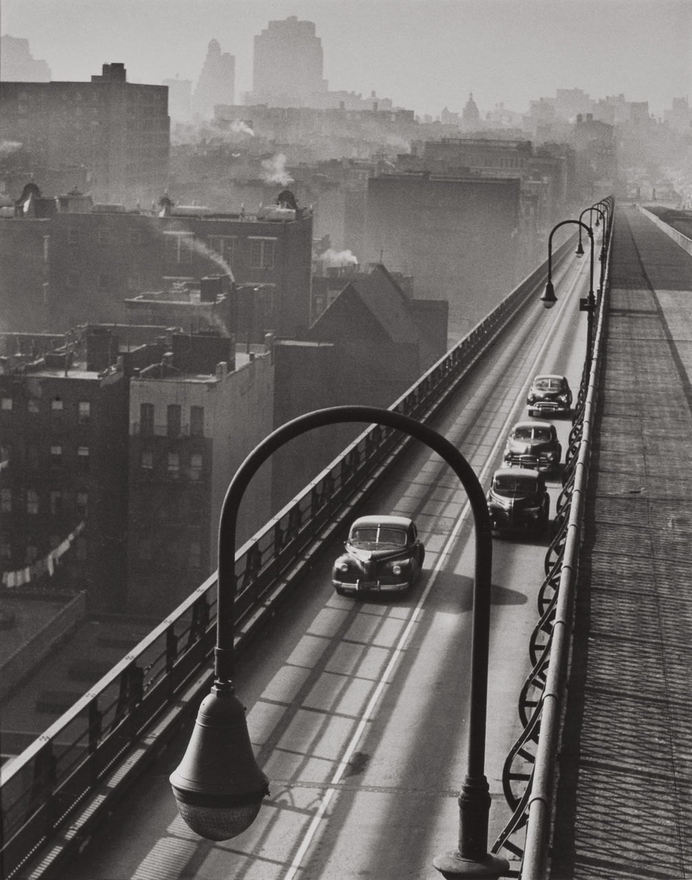 Harold Roth. Williamsburg Bridge, 1947
Thanks to firsttimeuser