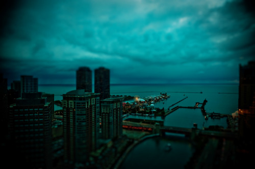 nickgerber:  Testing out this Photoshop Tilt Shift thing… Yeah. I like it.