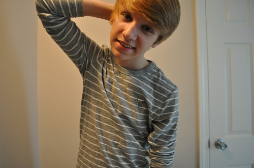 meth4breakfast:  rawrdaniel:  s3xnoise:  hi perfect.  hi.   wow shut up s3xnoise 
