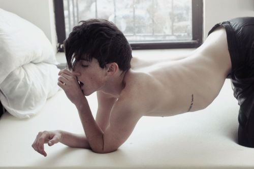 forprancyboys:  SEDUC†IVE LI††LE WRAI†H