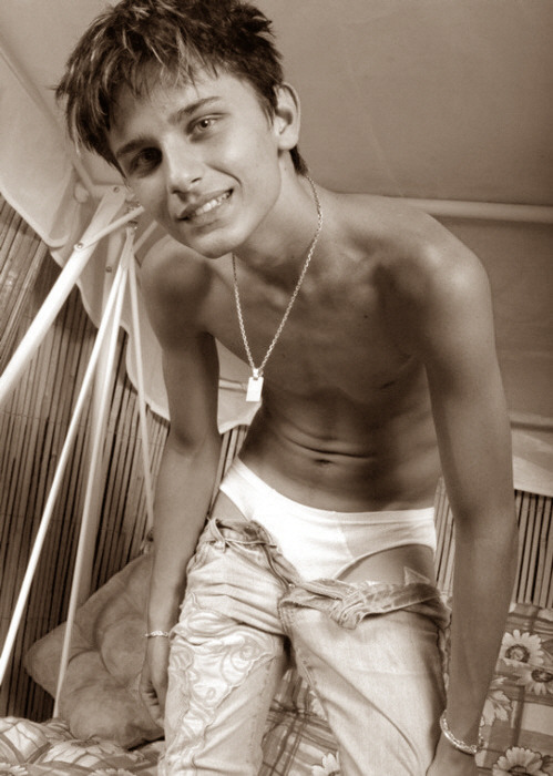 just men and twinks
