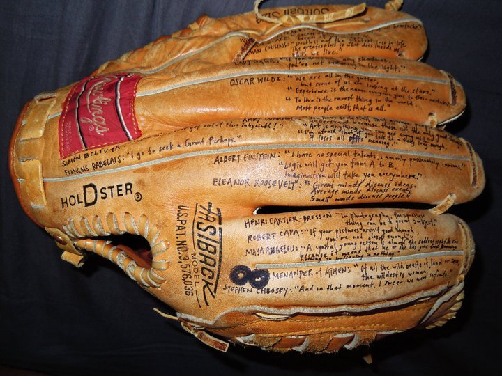 awordnerd:  worldwidewayne:  In honor of Holden &amp; Allie Caulfield, I’m
