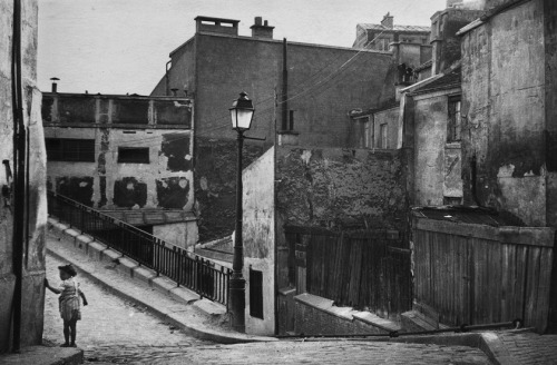 luzfosca:  Marc Riboud Paris, 1953 