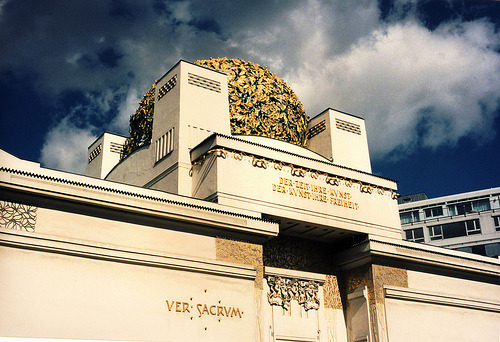 Vienna Secession Building (by kimbar)