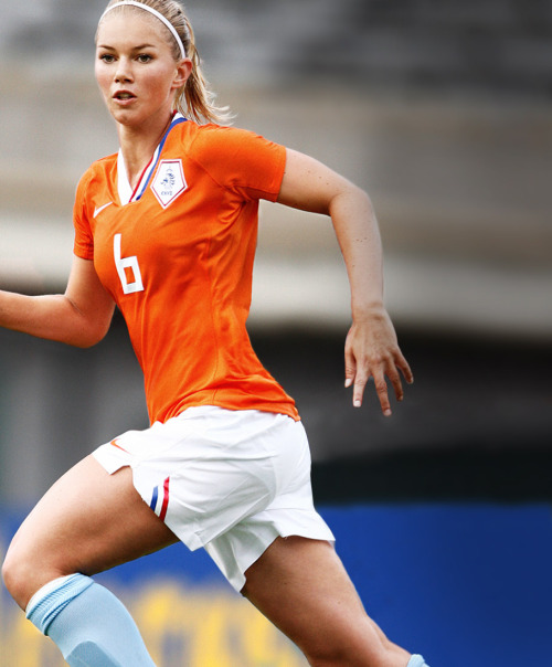 Sex getsweaty:  Currently Loving: Female Footballers: Anouk pictures