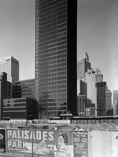 Seagram Building, Mies van der Rohe with Philip Johnson, New York, NY, 1958 Ezra Stoller