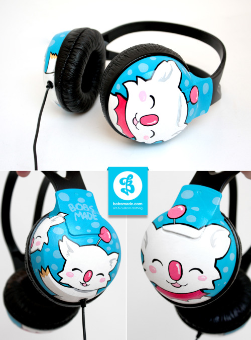 arielxmog: My custom made moogle headphones thanks to Bobsmade. &lt;333 I’m in love. &