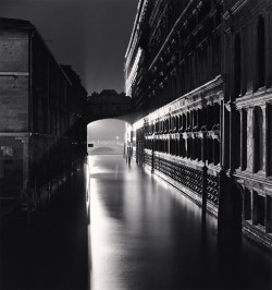 tonguedepressors:  Michael Kenna - Ponte