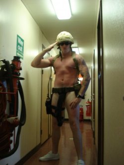 randydave69:  Marry me! MILITARY STUDS and MORE here:http://armyboy2500.tumblr.com/
