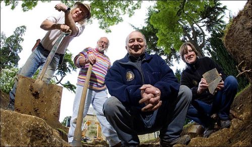 The Time Team regulars:Tony RobinsonMick AstonPhil HardingHelen Geake