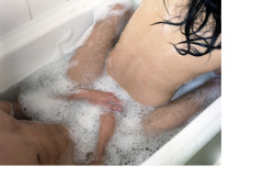 sexisbeautiful:  JiYeo i dream of taking a bath with him someday. 