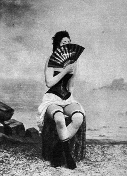 turnofthecentury:  WOMAN AND FAN, c1887  