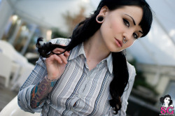 acanvaswithhermiddlefingerup:  favourite Suicide Girl &lt;3 