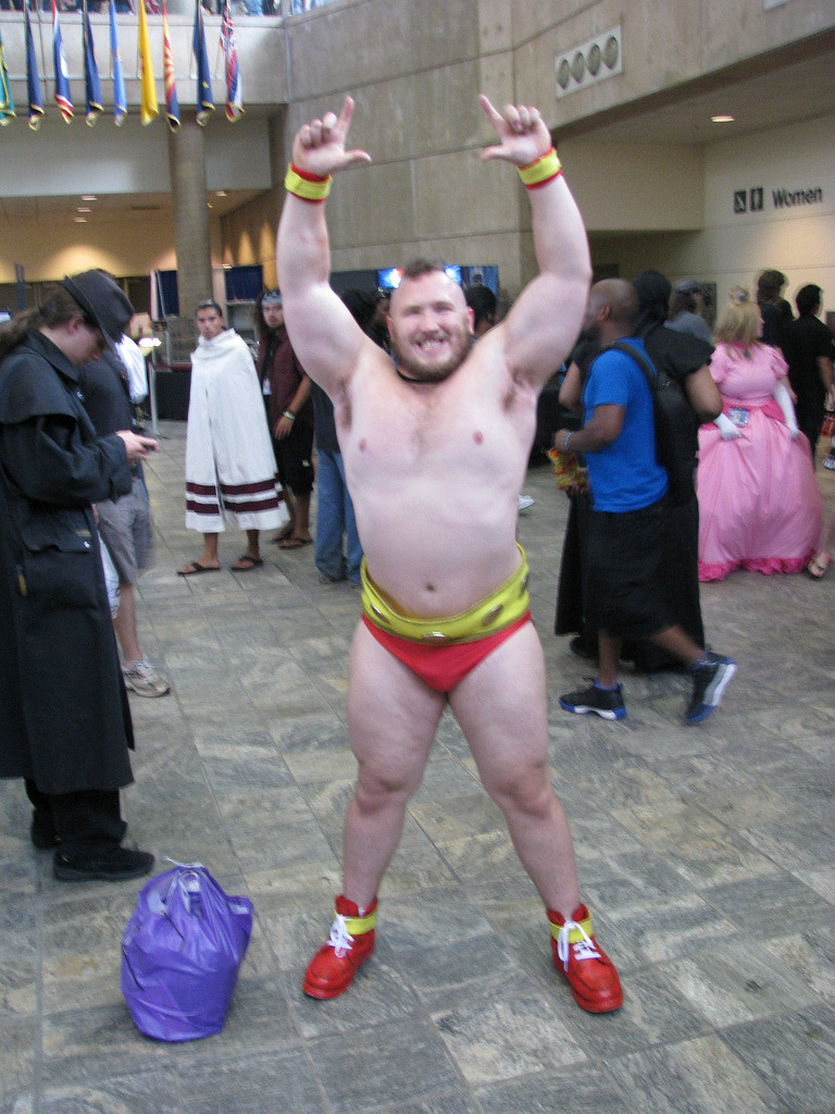 rammarq25:  cubthunder:  Lord have mercy.  Don’t let me meet a beefy gamer like