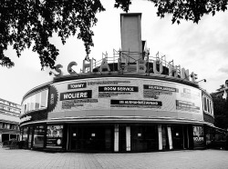 Schaubühne, Lehniner Platz former Universum Cinema, designed by Erich Mendelsohn, 1926; photo by Lee A.C, 2007