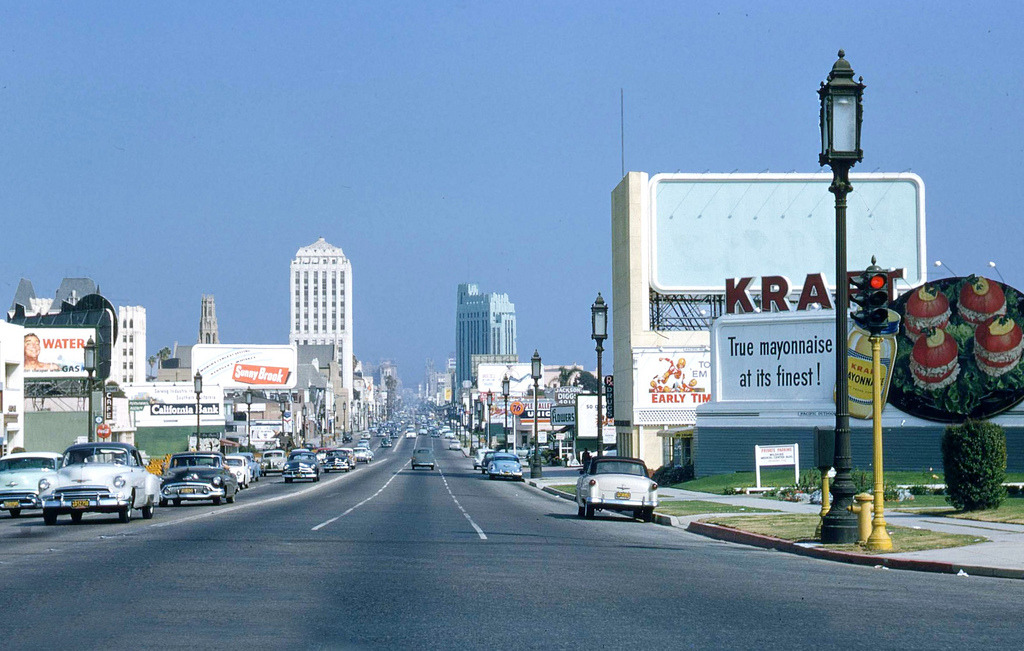 rockapinup:   Los Angeles, 1954  from happy to depressing  I wish I could go back