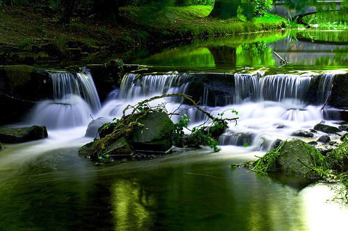 Roath Park Waterfall, Cardiff, Wales, Great Britain© virtual_tony2000