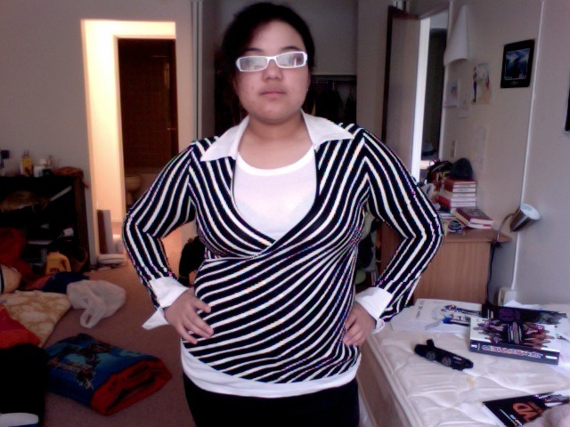 gpoy
Yeah so this outfit is new.
Fished out my old glasses. 8V