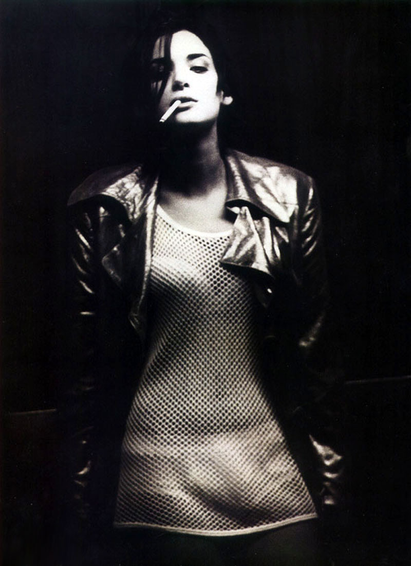 xabuton:  Winona Ryder by Ellen Von Unwerth