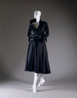 omgthatdress:  Christian Dior “Abandon”