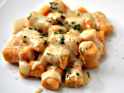 folkinz:  sweet potato gnocchi with gouda