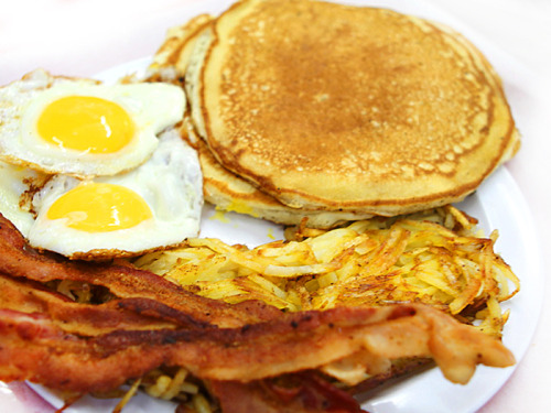 This is what i want.  Good old fashioned greasy diner breakfast!!! I’m dying for it!!!