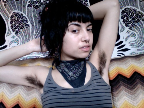 wifwolf: Armpit question leads to armpit picture. Excuse the awkward face?