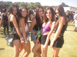 Le0Pards:  Supafest Yesterday :) Im The One In The Pink Bikini Thing ( I Look Ranga