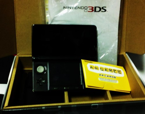 1337status:   Nintendo 3DS: Cosmic Black GIVEAWAY! Hey guys as promised here is something I got that I want to share with you. =] I’m going to be honest and say that I don’t have too much use for this thing, so I would love to pass it onto one lucky