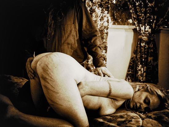 yourdarkestmuse:  picmanbdsm:  For her…for him…this is what love looks like.