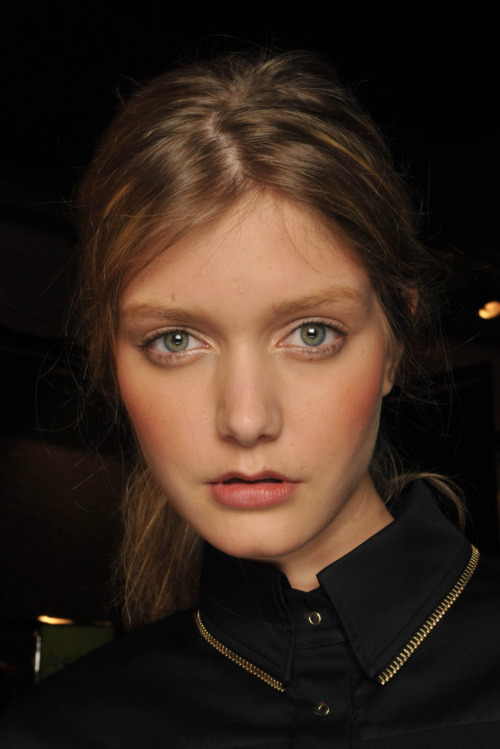 mathilde frachon
interesting eyes and lips, growing fond of her