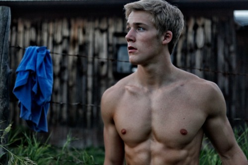 Guys are Hot
