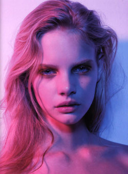 unusualyoung:  Marloes Horst
