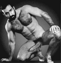 mancrushoftheday:  need2fuck:  love hairy