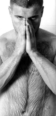 yourfuzz:  Ben Cohen Pic ATTACK begins!: wet fuzzy slurpable. 