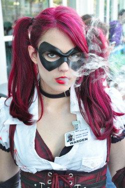 fuckyoudrdoom:  comicbookcosplay:  Harley