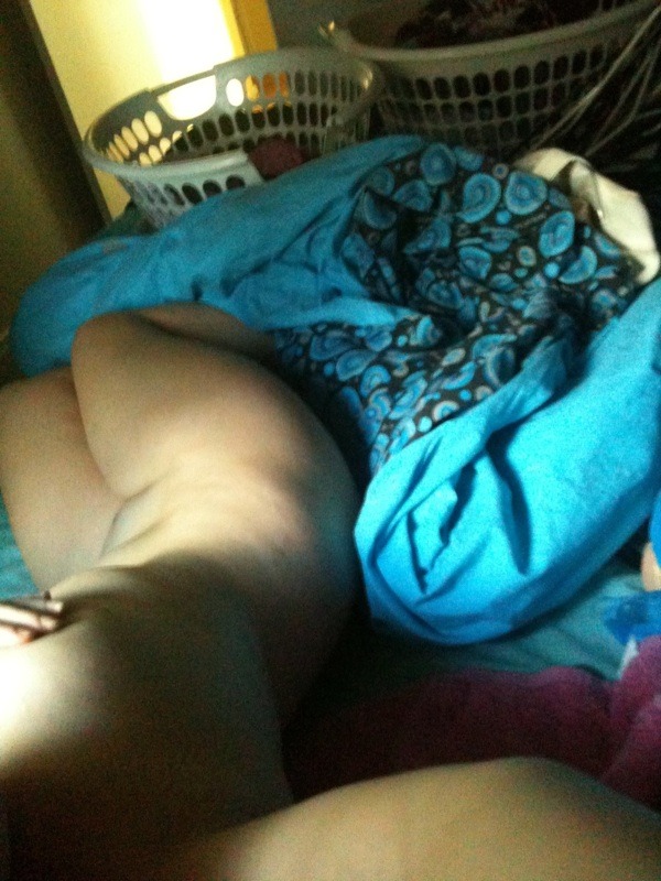 serahannah:  #NakedTweeting