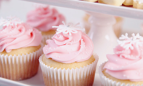 elegantkissx:  . 