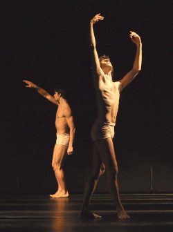 loverofbeauty:  pina bausch - iphigenie auf tauris 