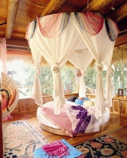 boho-storm:  b-o-h-o-getaway:  want……..