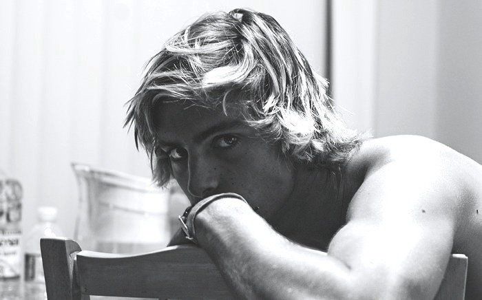 preppygayjock:  Blond 
