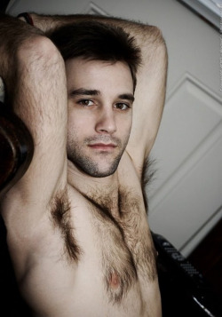 guys-hairy-arm-pits:  fine fuzzy pits. Guy’s