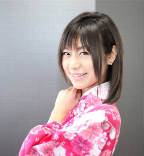 美人過ぎる書道家・涼風花(25)が振袖の下に予想外のおっぱいを持ってた件 - お宝エログ幕府