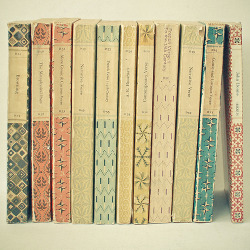 skybluesea:  Penguin Books (by _cassia_) 
