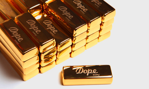 devilwearsdunks:  DOPE flashdrives disguised as golden nuggets…CLEVER  