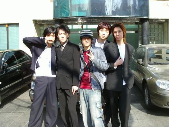 One DBSJYJ. on Tumblr: DBSJYJ Pre-debut - JYJ Jaejoong and Yoochun, Super  Junior Donghae and Heechul, Trax Jay picture outside SM building taken  during...
