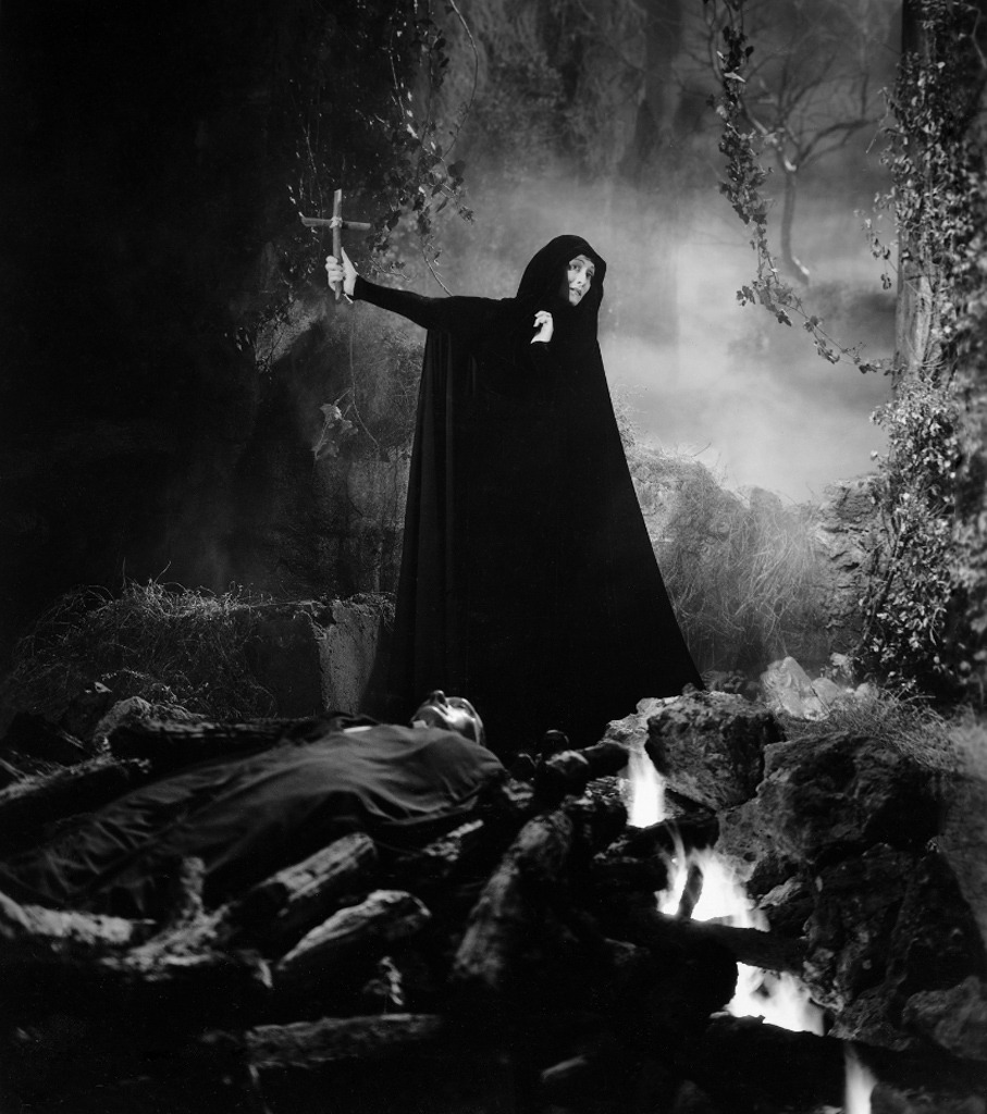 whenwewerecool:  DRACULA’S DAUGHTER Universal, 1936. 