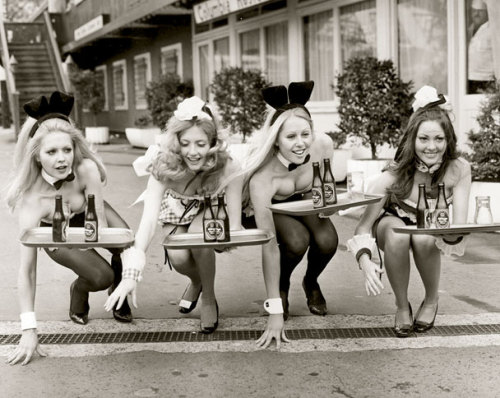 vanityfair: Vintage bunnies. Photograph by Ian Showell/Keystone/Hulton Archive/Getty Images. Race