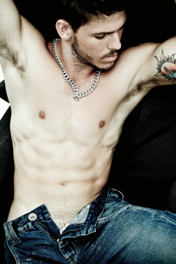 red-meat:  Tony Lima knows how to wear denim. 